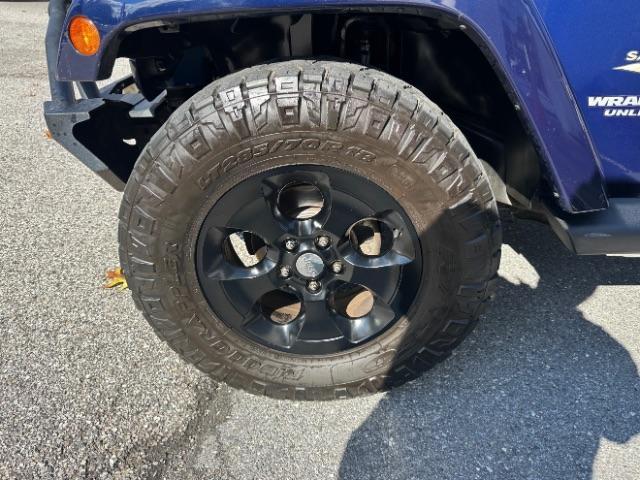 used 2013 Jeep Wrangler Unlimited car, priced at $16,999