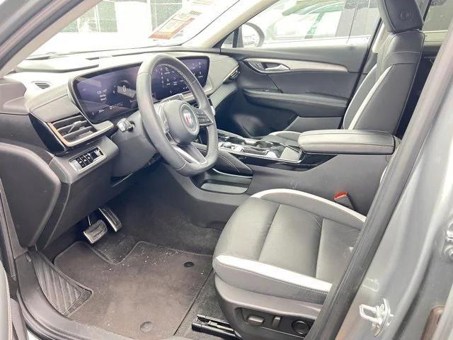 used 2025 Buick Envision car, priced at $27,798