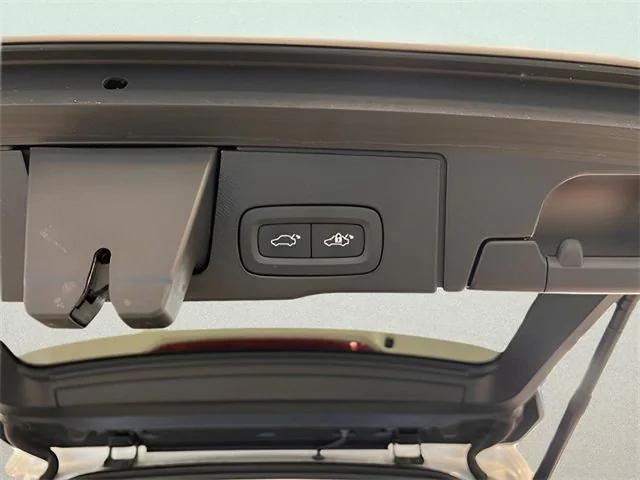 used 2021 Volvo XC60 car, priced at $26,398