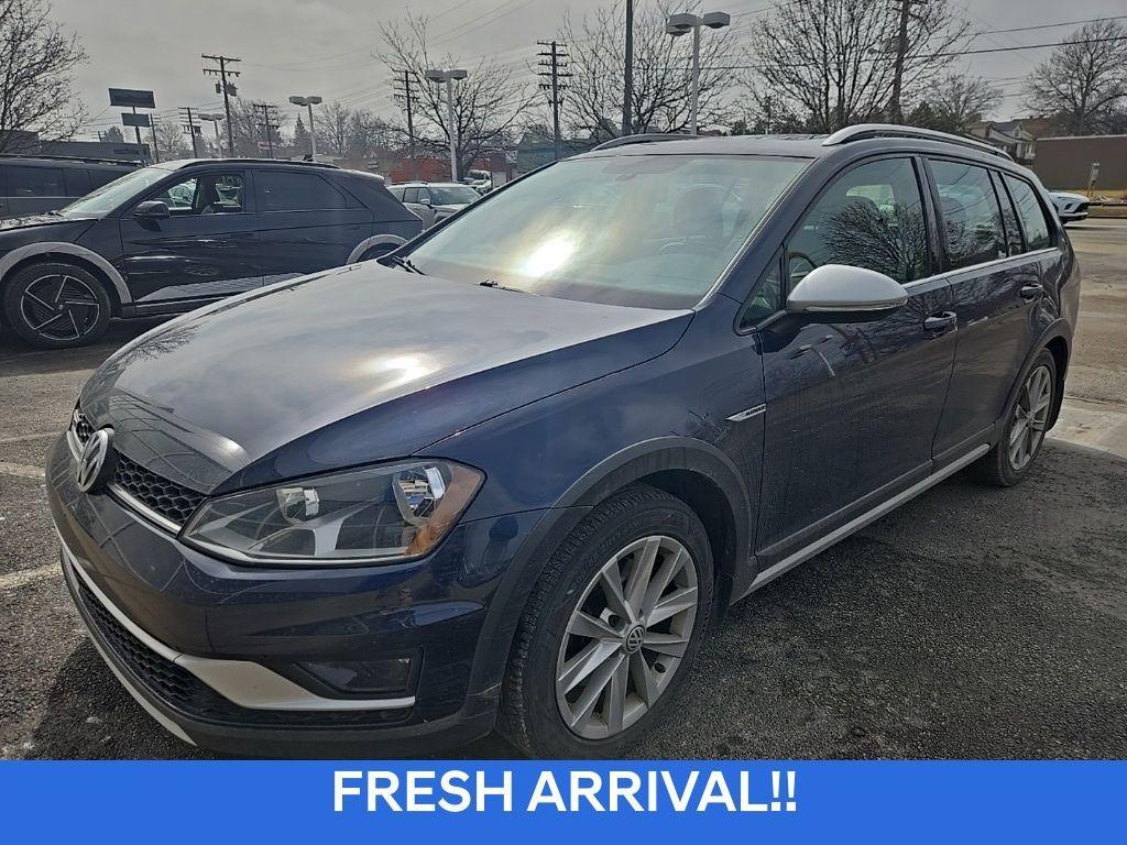 used 2017 Volkswagen Golf Alltrack car, priced at $16,284