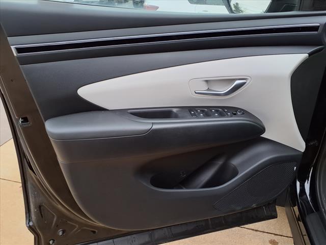 new 2024 Hyundai TUCSON Hybrid car, priced at $32,988