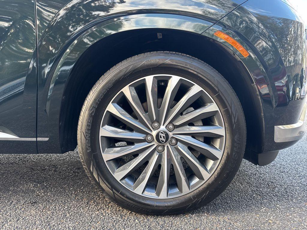 used 2024 Hyundai Palisade car, priced at $38,688