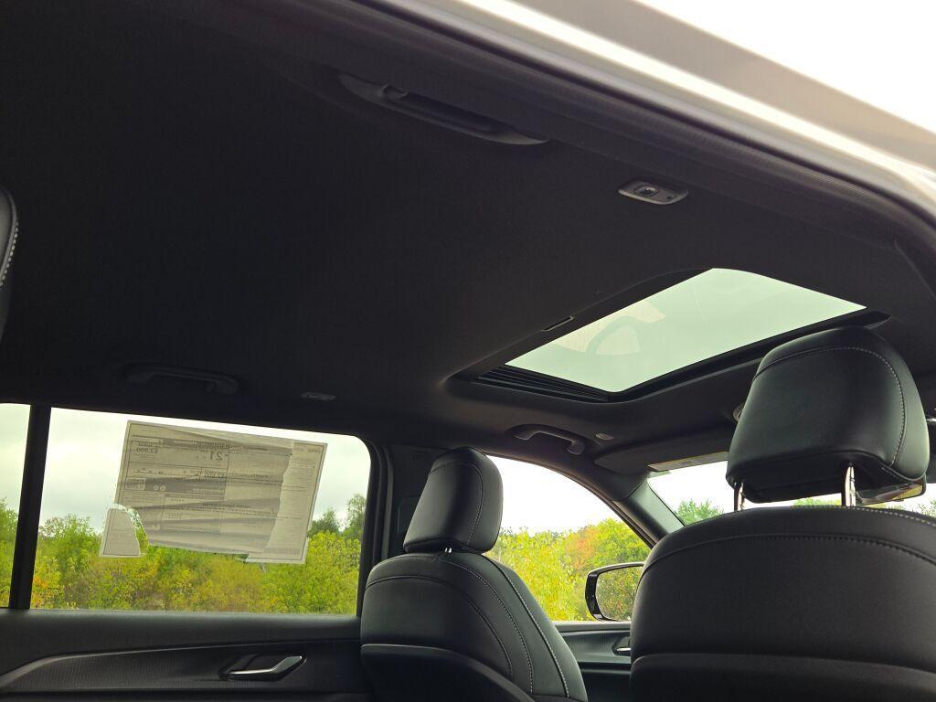 new 2025 Jeep Grand Cherokee L car, priced at $40,000