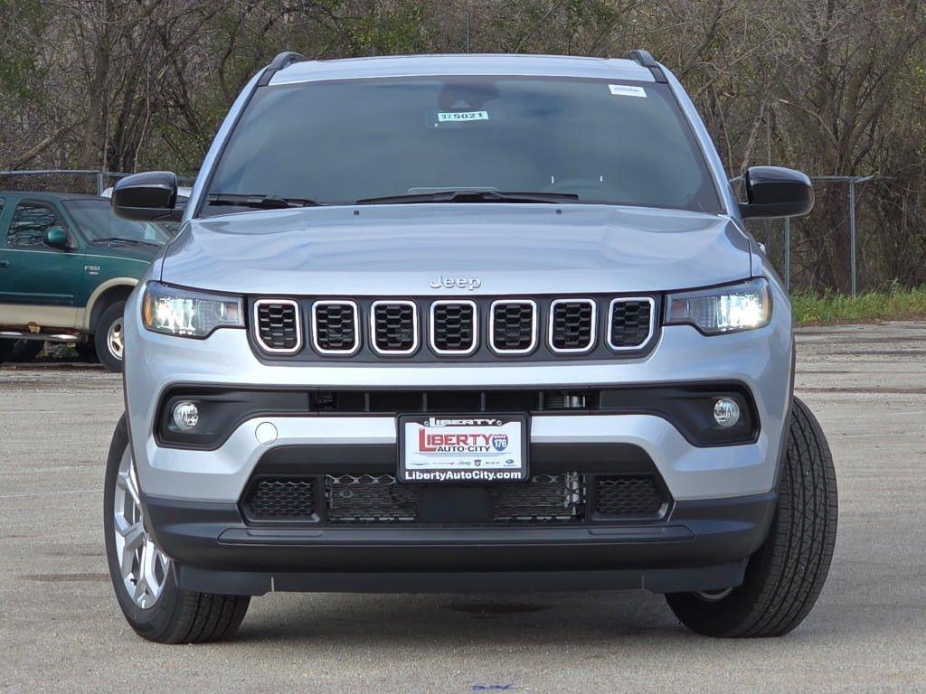 new 2025 Jeep Compass car, priced at $25,999