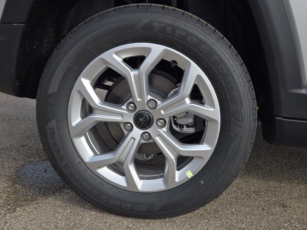 new 2025 Jeep Compass car, priced at $25,999