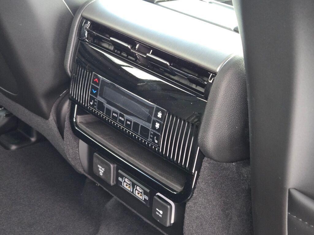 new 2026 Jeep Grand Wagoneer car, priced at $80,233