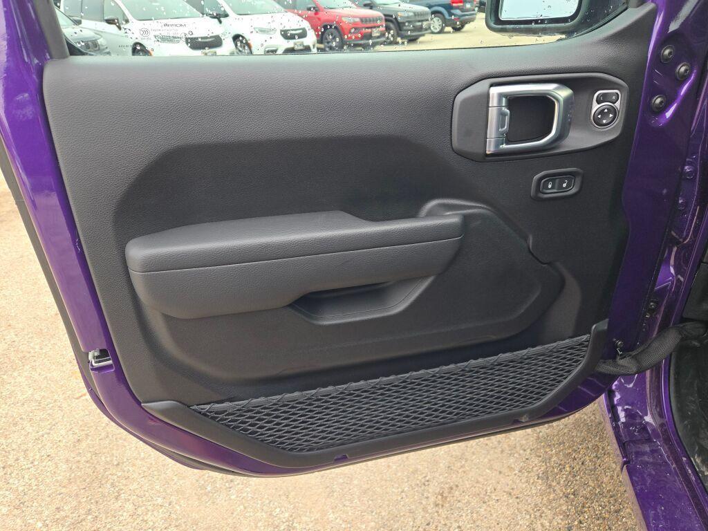 new 2026 Jeep Gladiator car, priced at $49,995