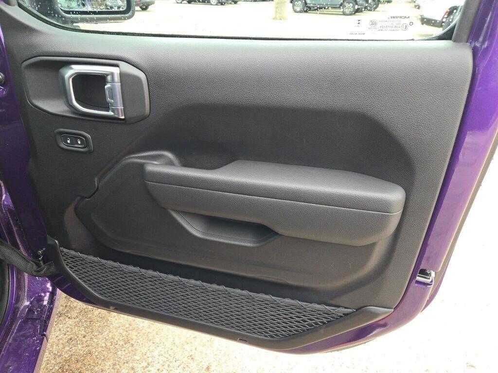 new 2026 Jeep Gladiator car, priced at $49,995