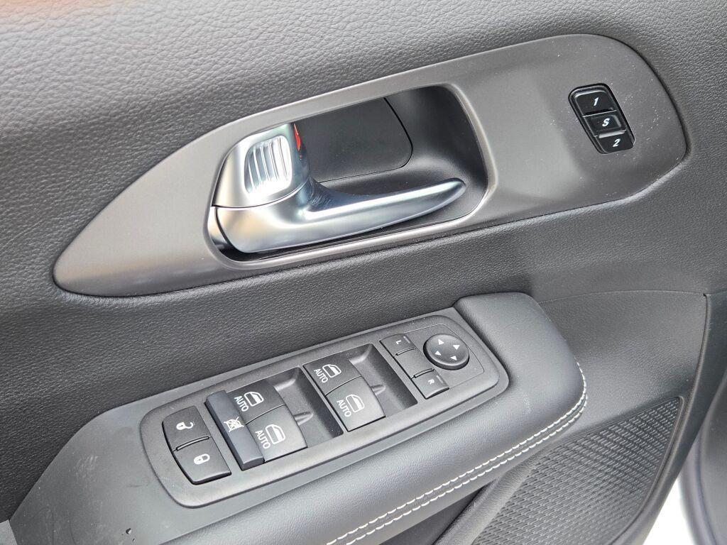 new 2026 Chrysler Pacifica car, priced at $48,995