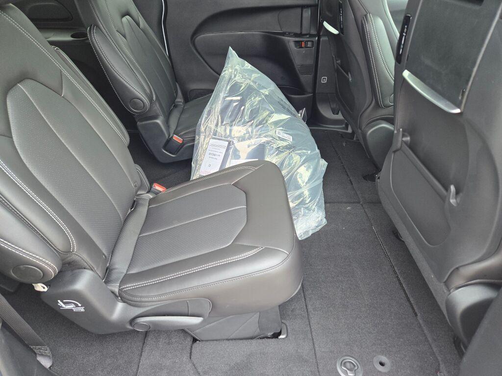 new 2026 Chrysler Pacifica car, priced at $48,995