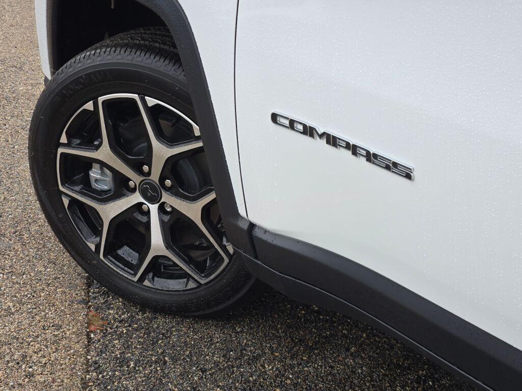 new 2026 Jeep Compass car, priced at $29,799