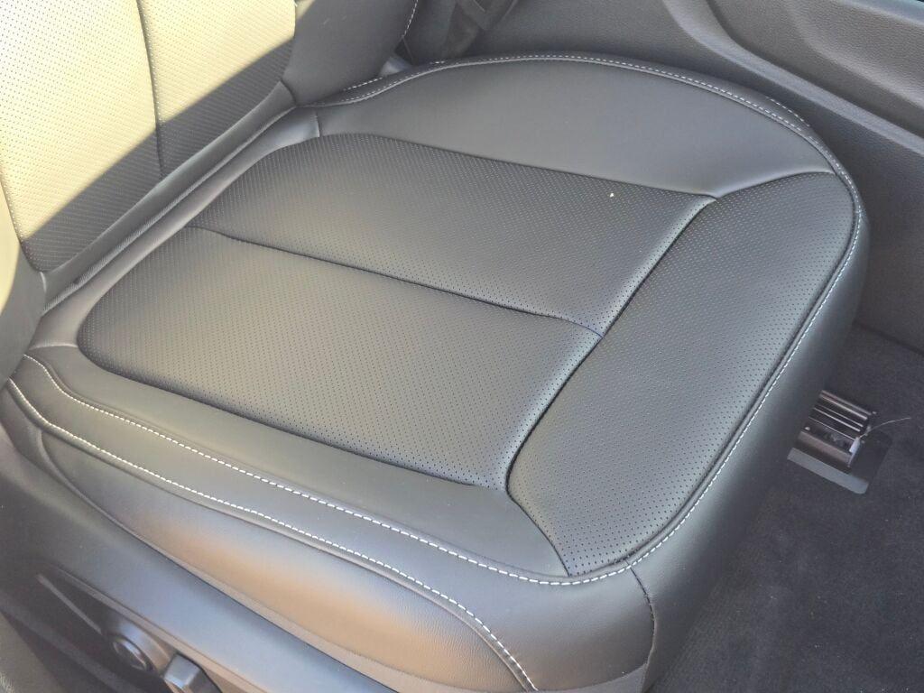 new 2025 Jeep Grand Cherokee L car, priced at $46,949