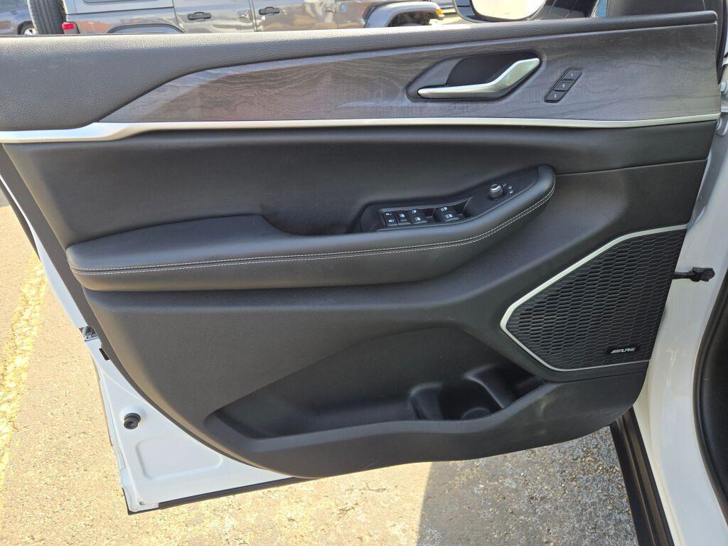 used 2022 Jeep Grand Cherokee L car, priced at $32,758