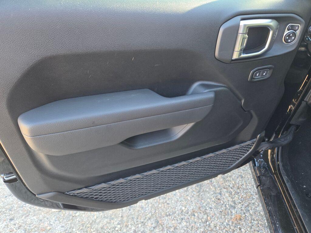 new 2026 Jeep Wrangler car, priced at $51,750