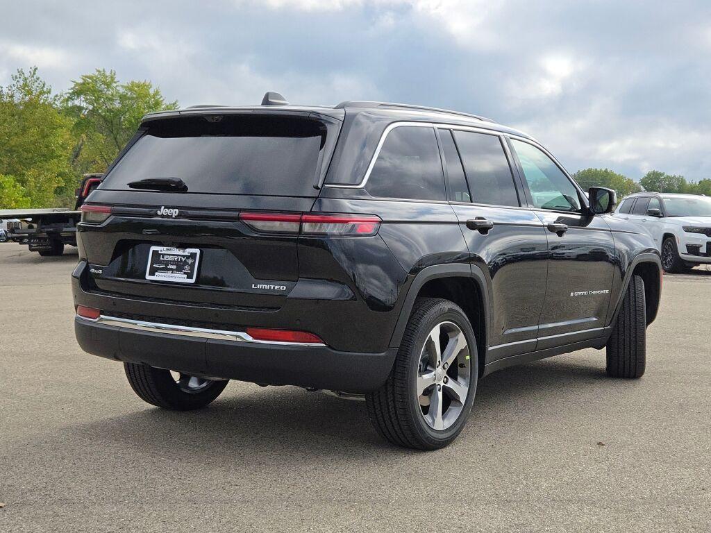 new 2025 Jeep Grand Cherokee car, priced at $45,245