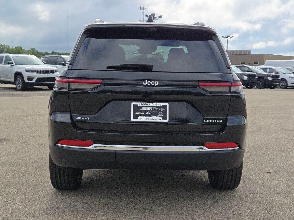 new 2025 Jeep Grand Cherokee car, priced at $45,245