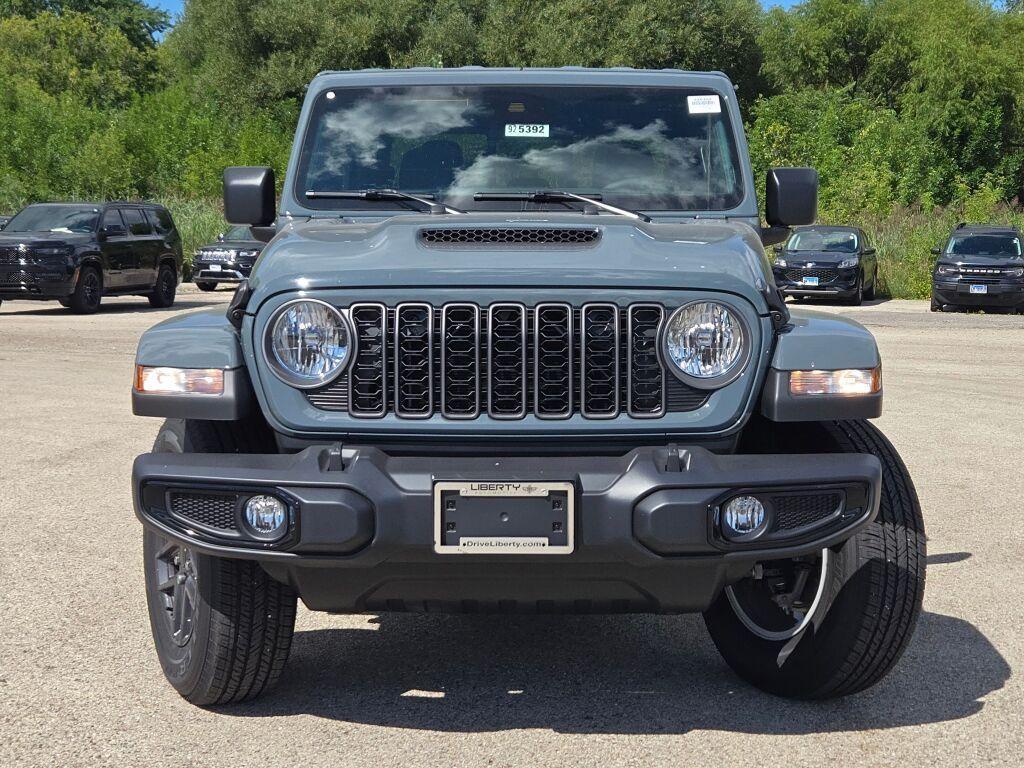 new 2025 Jeep Gladiator car, priced at $38,449