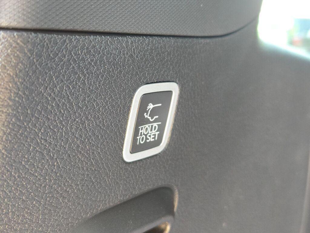 new 2026 Jeep Grand Wagoneer car, priced at $66,814