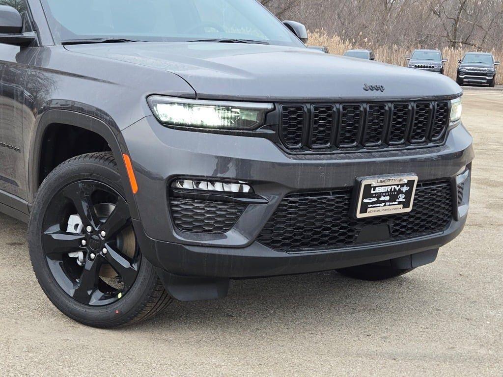 new 2025 Jeep Grand Cherokee car, priced at $43,245