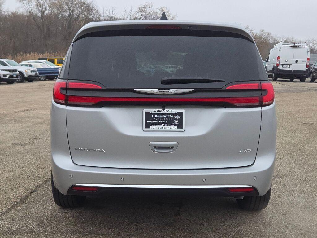 new 2026 Chrysler Pacifica car, priced at $46,060