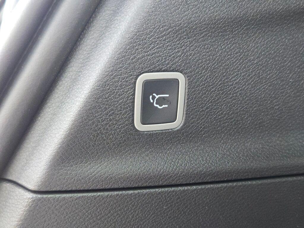 new 2026 Chrysler Pacifica car, priced at $46,060