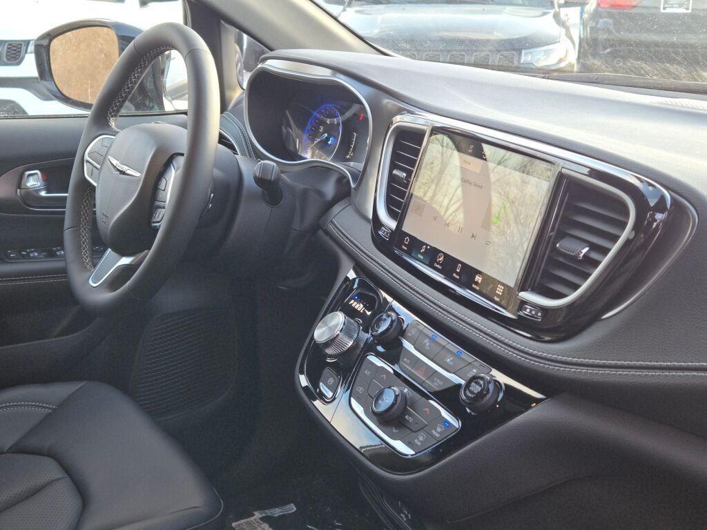 new 2026 Chrysler Pacifica car, priced at $41,902