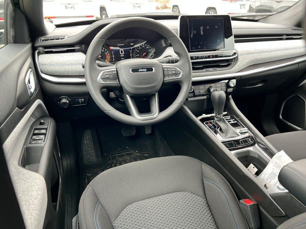 new 2025 Jeep Compass car, priced at $24,950