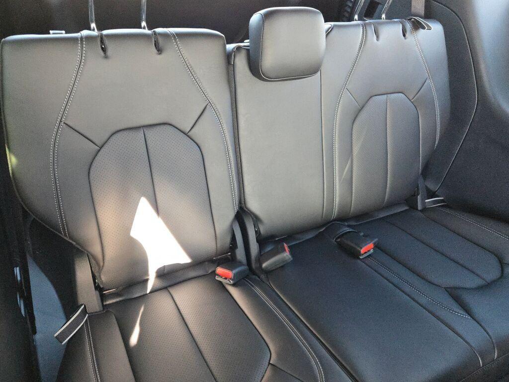 new 2026 Chrysler Pacifica car, priced at $40,392