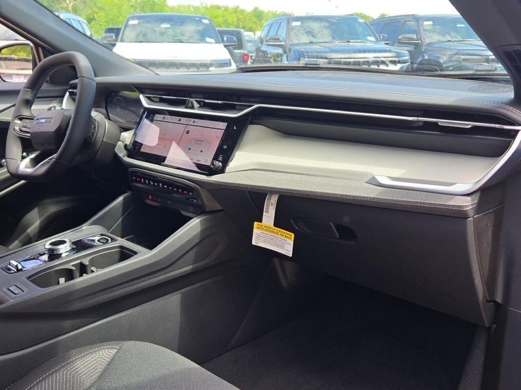 new 2026 Jeep Cherokee car, priced at $36,697