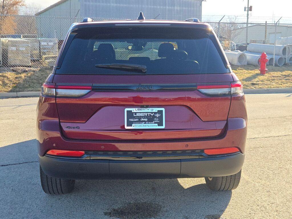 used 2023 Jeep Grand Cherokee car, priced at $28,846