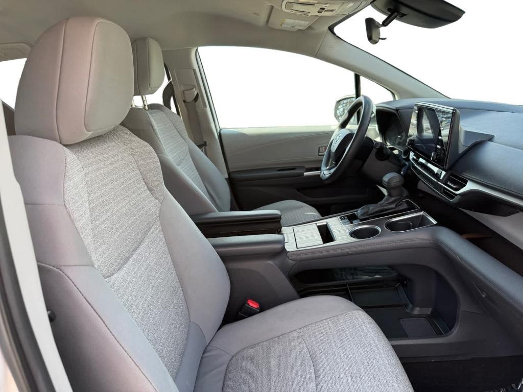 used 2022 Toyota Sienna car, priced at $32,521