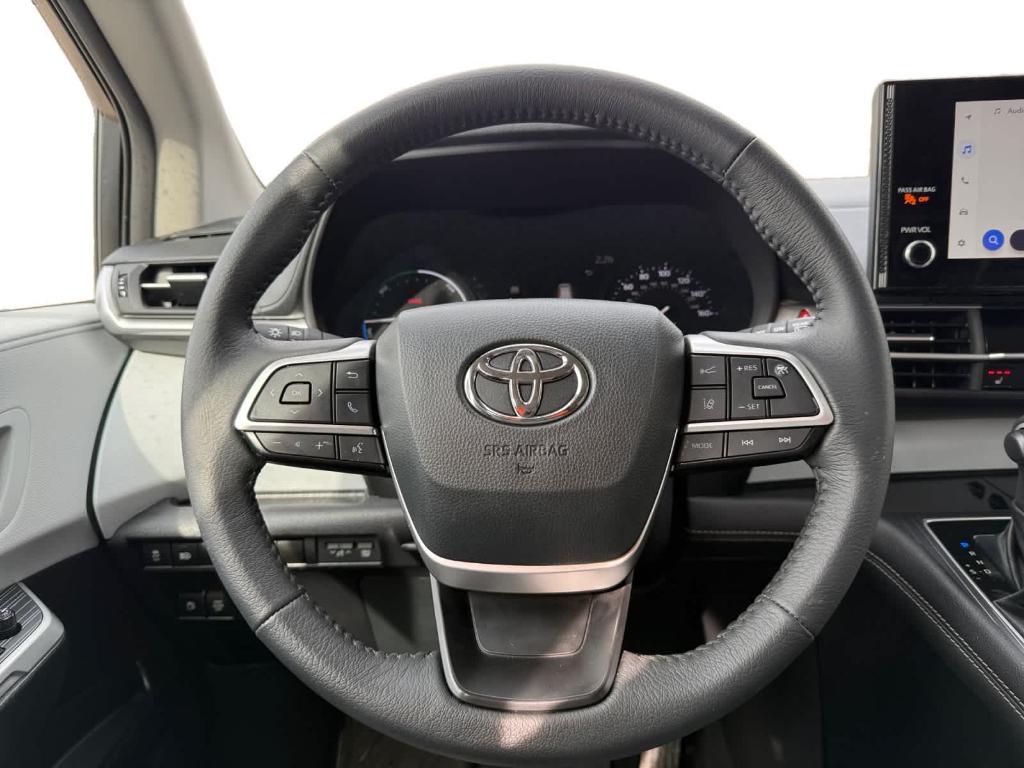 used 2025 Toyota Sienna car, priced at $43,743