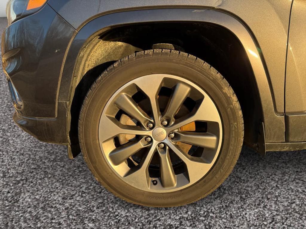 used 2019 Jeep Cherokee car, priced at $14,731