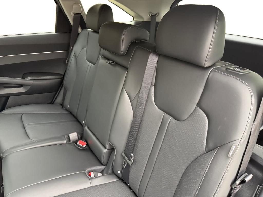 new 2026 Kia Sorento car, priced at $35,614