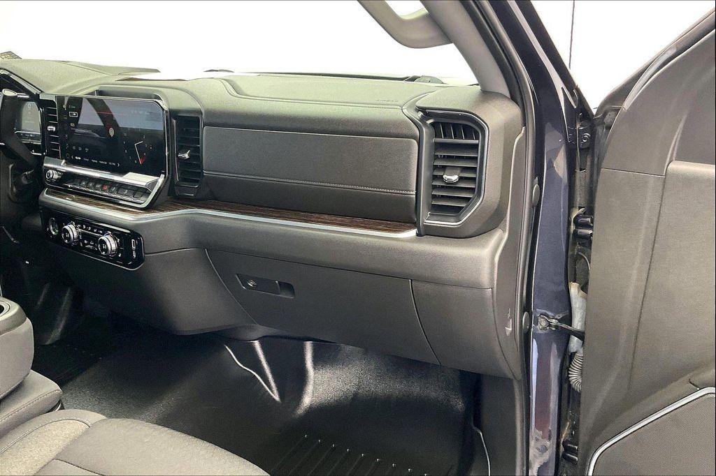 used 2022 GMC Sierra 1500 car, priced at $46,666