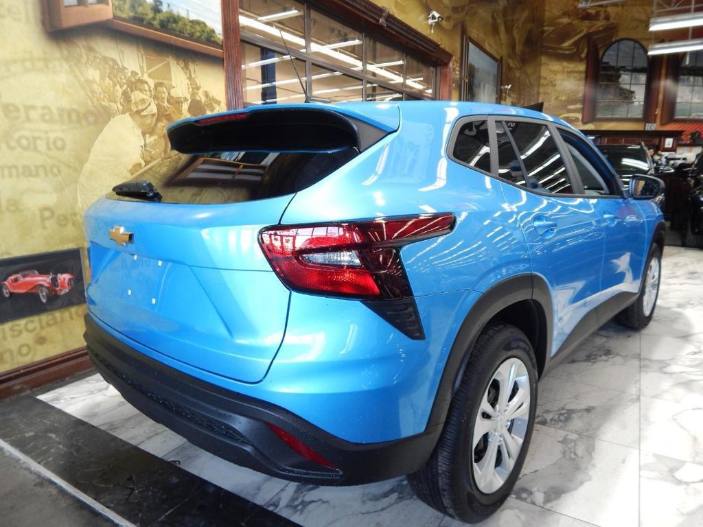 used 2025 Chevrolet Trax car, priced at $18,788
