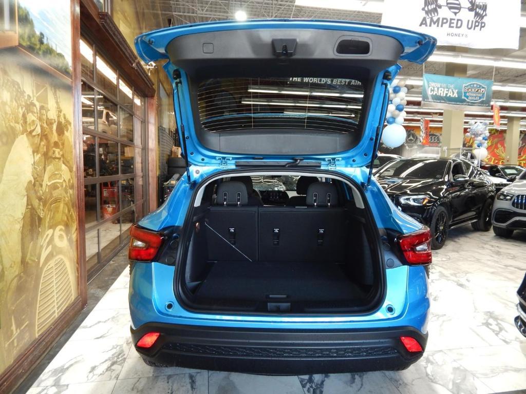 used 2025 Chevrolet Trax car, priced at $18,788