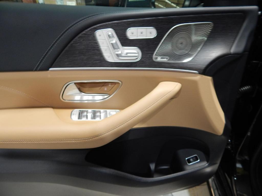 used 2024 Mercedes-Benz GLE 580 car, priced at $69,895