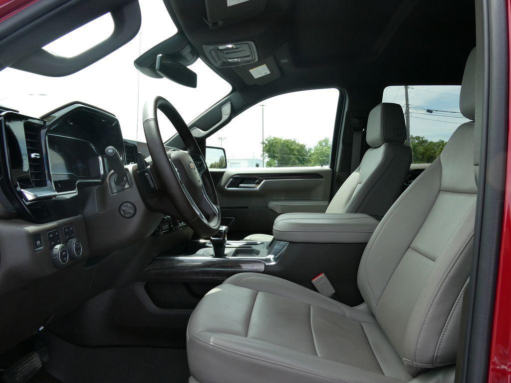 used 2025 Chevrolet Silverado 1500 car, priced at $52,615