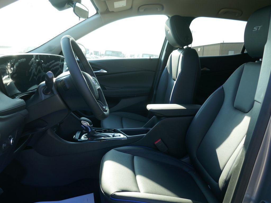 new 2026 Buick Encore GX car, priced at $25,300