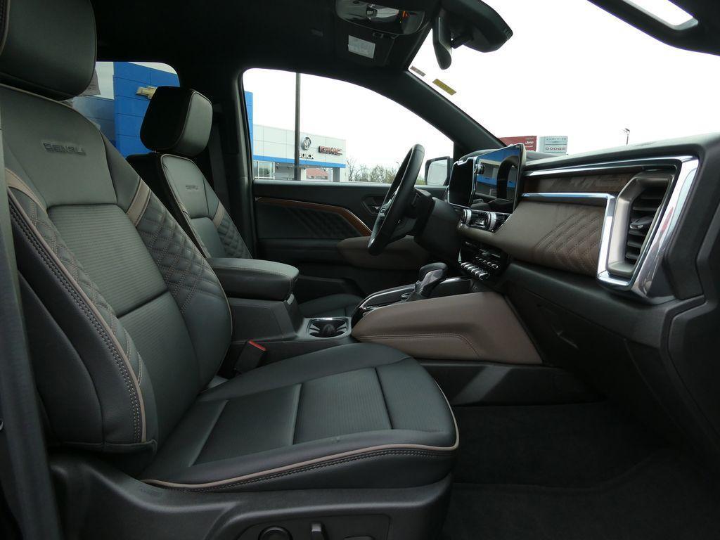 used 2024 GMC Canyon car, priced at $44,995