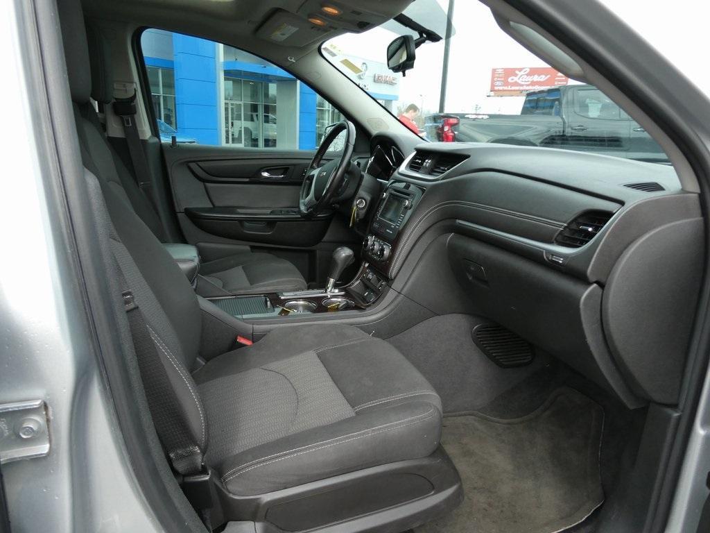 used 2017 Chevrolet Traverse car, priced at $9,495