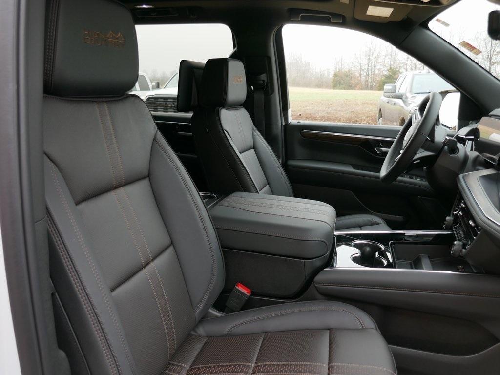 new 2026 Chevrolet Suburban car, priced at $92,570