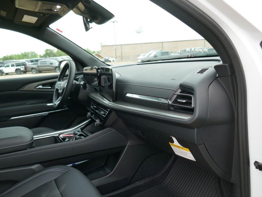 new 2026 Chevrolet Traverse car, priced at $47,600