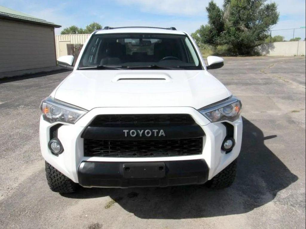 2016 Super White Toyota 4Runner