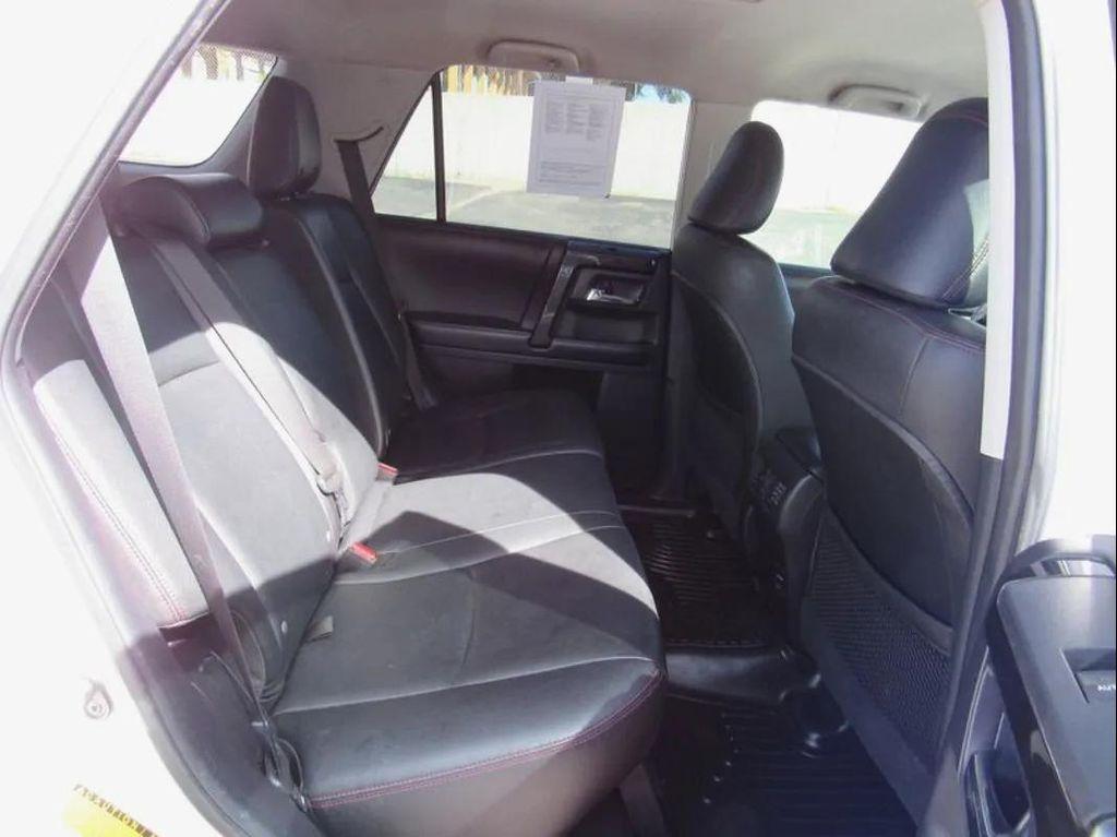 2016 Super White Toyota 4Runner