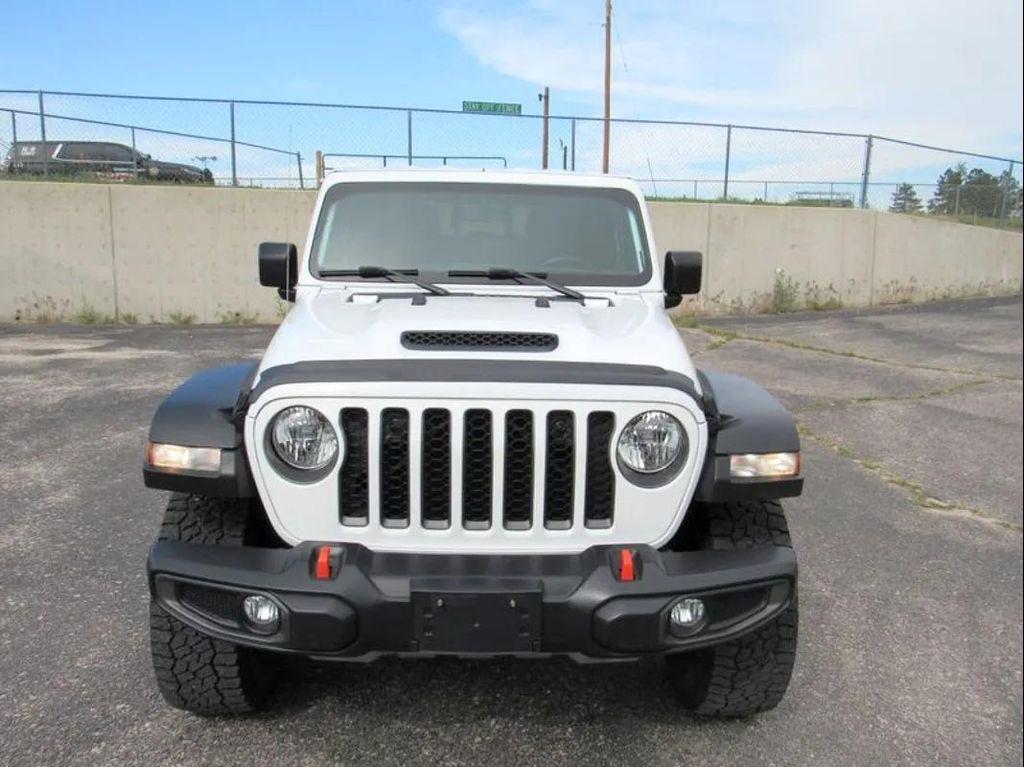 used 2022 Jeep Gladiator car, priced at $35,487