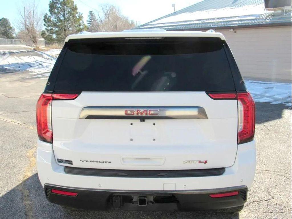 used 2021 GMC Yukon car, priced at $50,882
