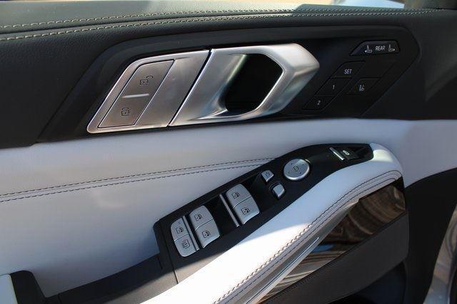 new 2026 BMW X7 car, priced at $94,385