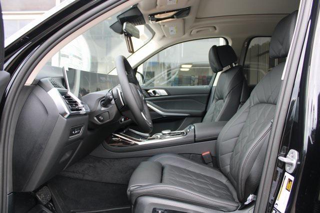 new 2026 BMW X7 car, priced at $91,085